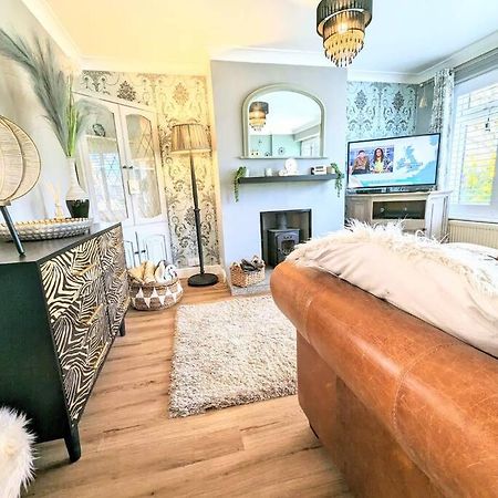 Spacious Lovely 3 Bed House In Keyworth Nottingham Suit Contractors Or Family ภายนอก รูปภาพ
